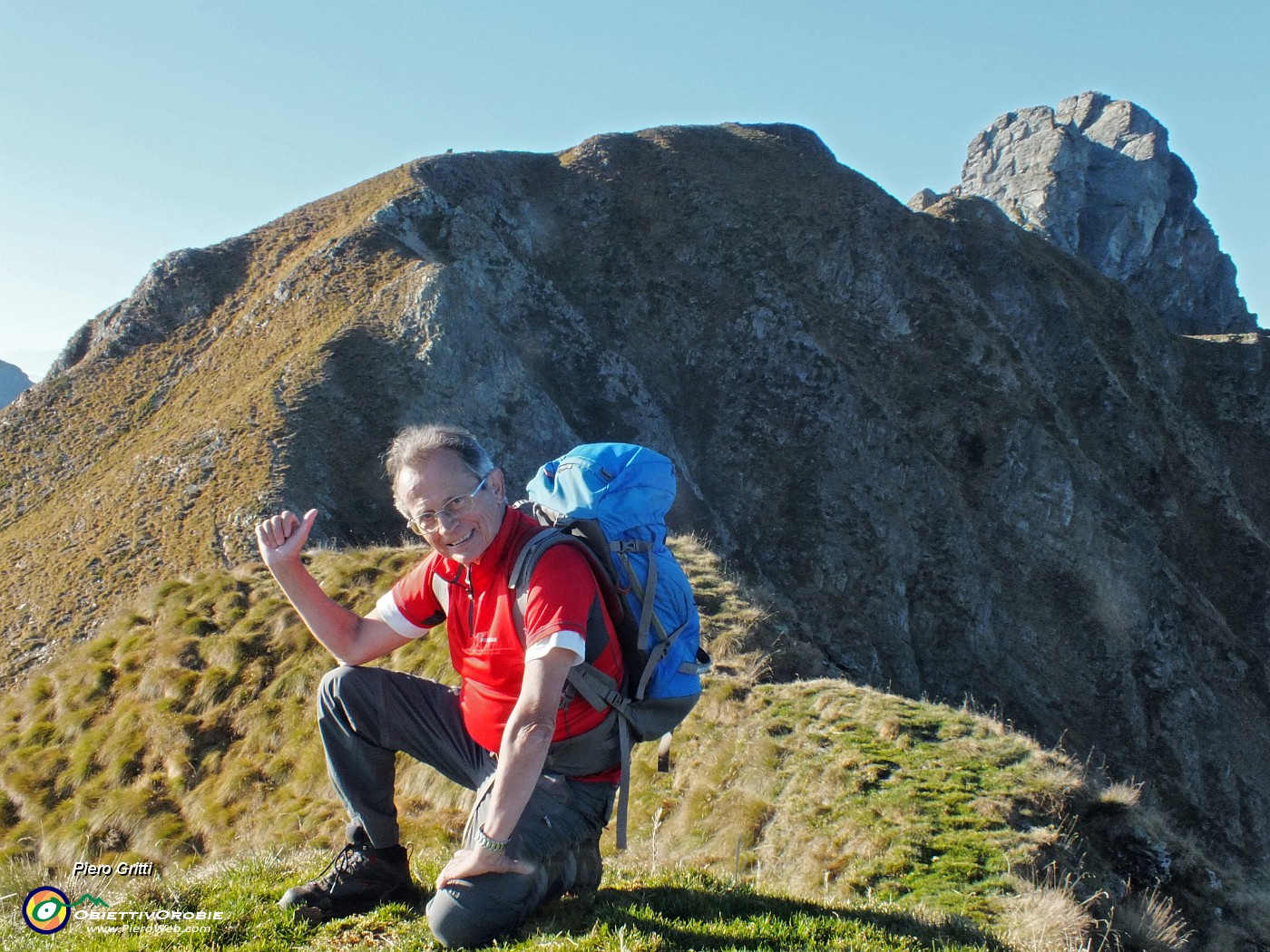 70 In vetta al Triomen (2245 m)  con vista in Valletto.JPG